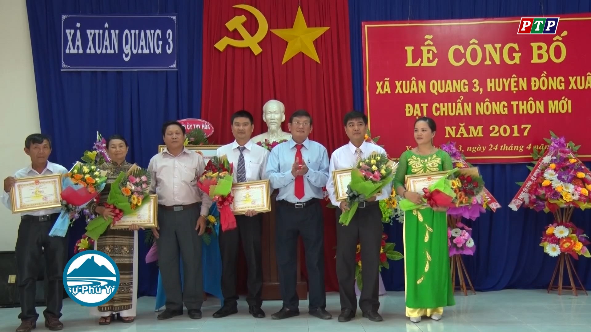 Xã Xuân Quang 3 đón bằng công nhận xã đạt chuẩn nông thôn mới