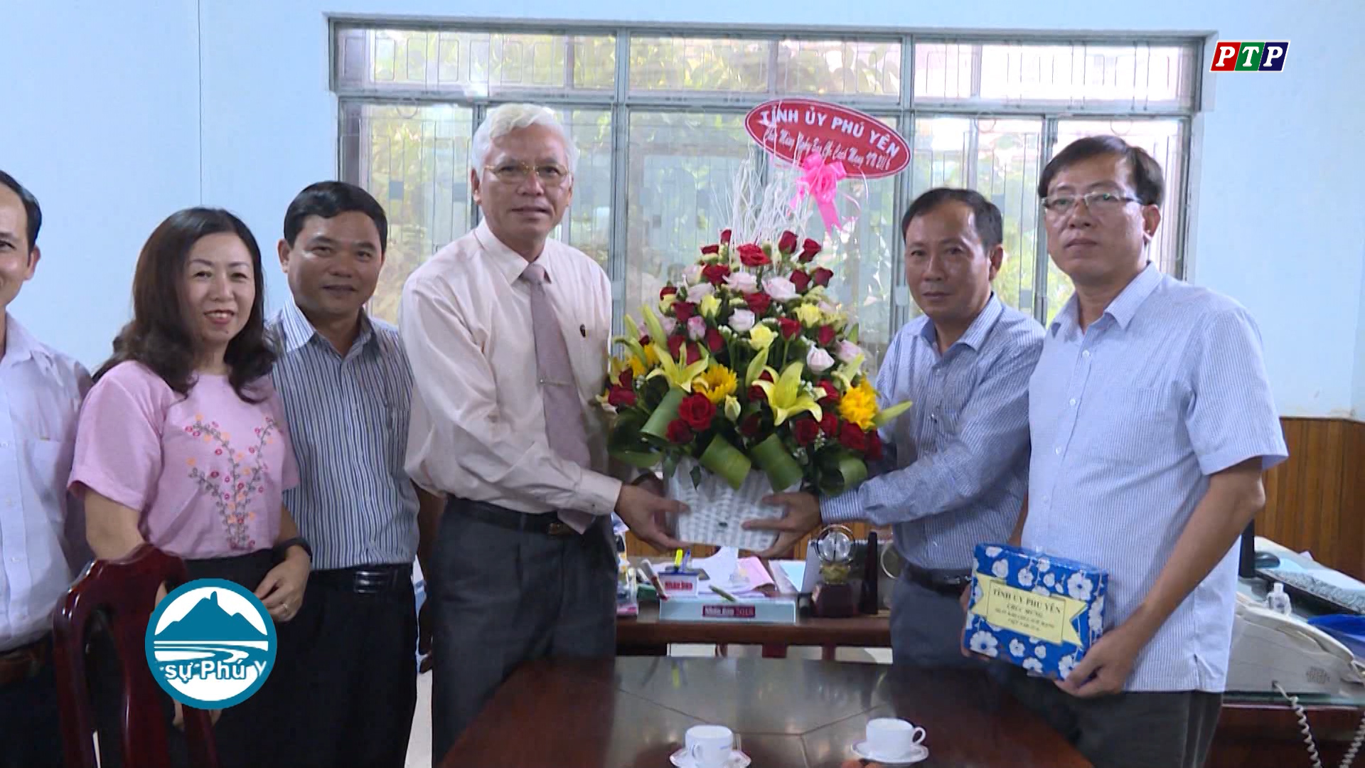 PBT Thường trực Tỉnh ủy Lương Minh Sơn thăm, chúc mừng các cơ quan báo chí