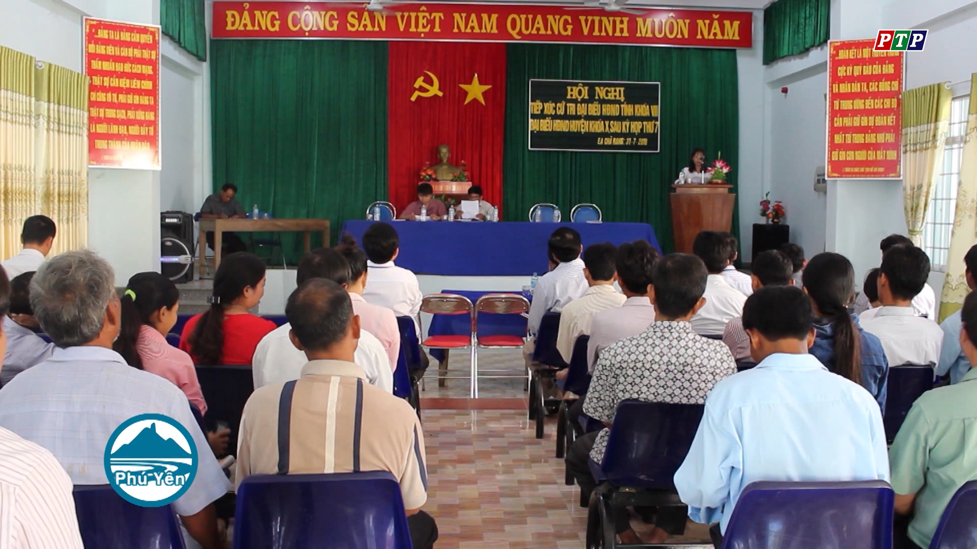 Đại biểu HĐND tỉnh tiếp tục tiếp xúc cử tri huyện Sơn Hòa sau kỳ họp thứ 7