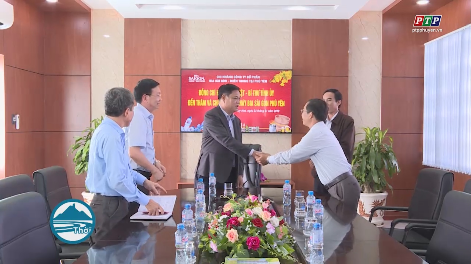 Bí thư Tỉnh ủy Huỳnh Tấn Việt chúc Tết các doanh nghiệp