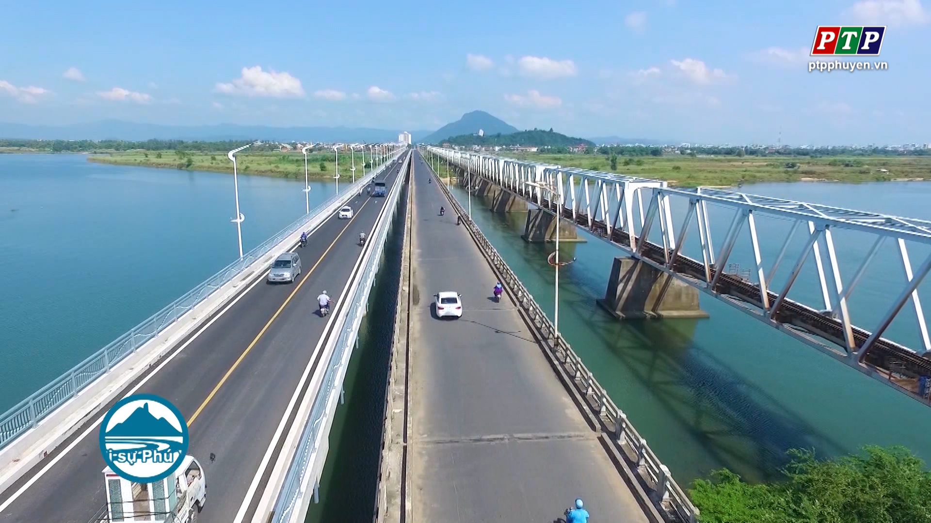Bộ Giao thông Vận tải chính thức bàn giao cầu Đà Rằng mới cho TP Tuy Hòa