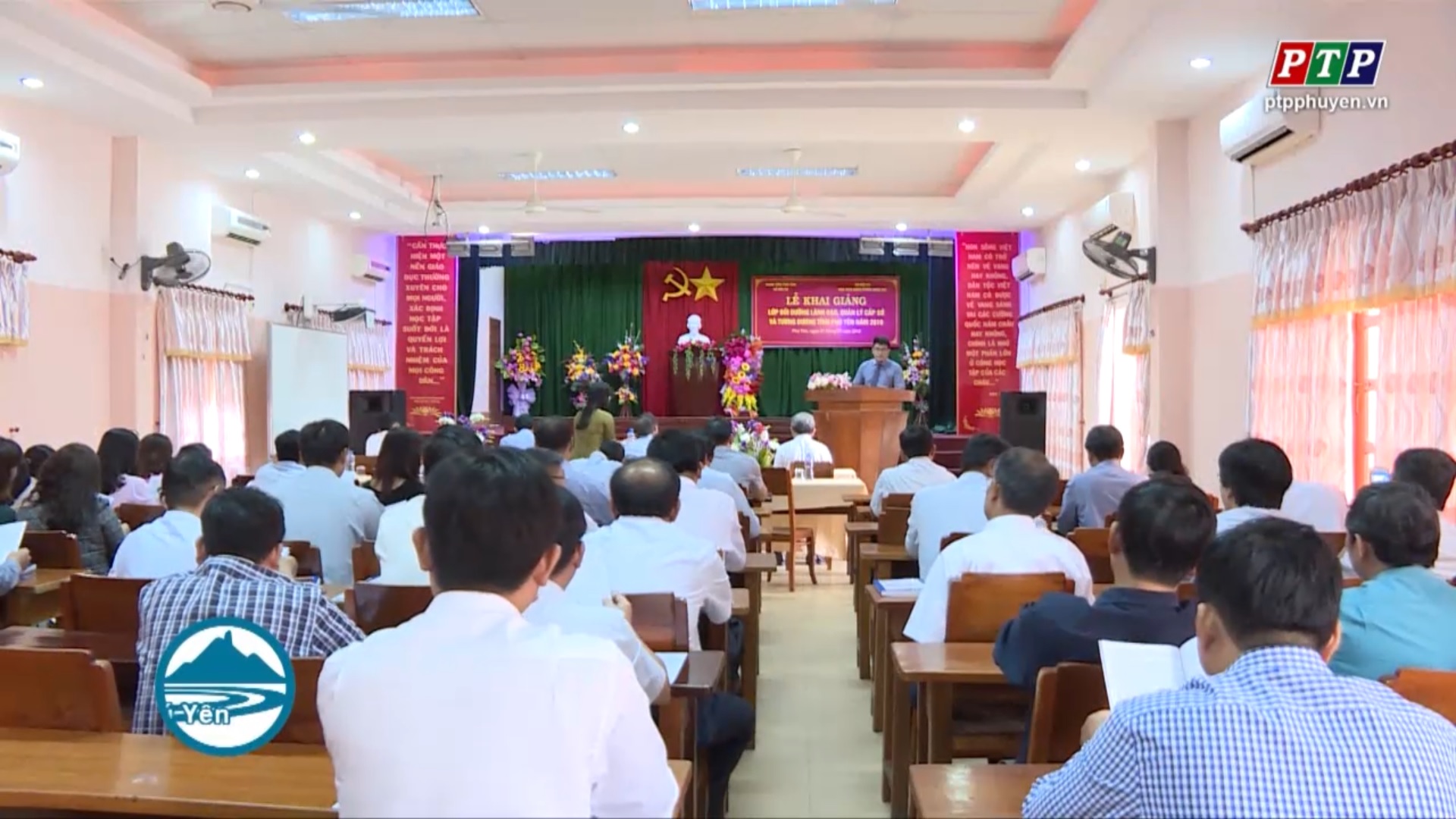 Khai giảng lớp bồi dưỡng lãnh đạo quản lý cấp sở và tương đương năm 2019 tại Phú Yên