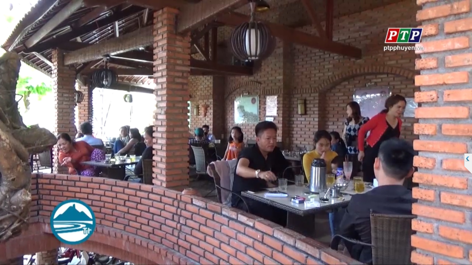 Các nhà hàng, điểm ăn uống sẵn sàng đón khách trong dịp Tết Canh Tý 2020
