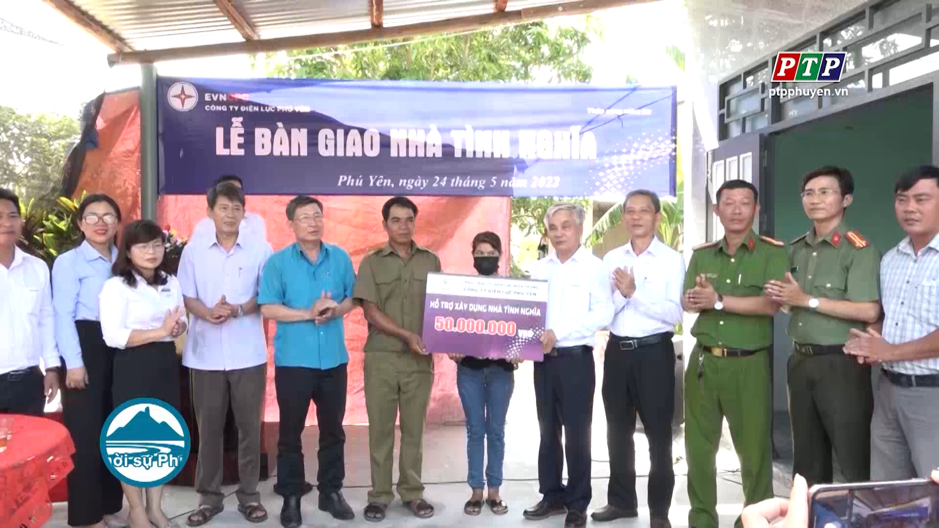 Đồng hành chung tay xóa nhà ở tạm hộ nghèo