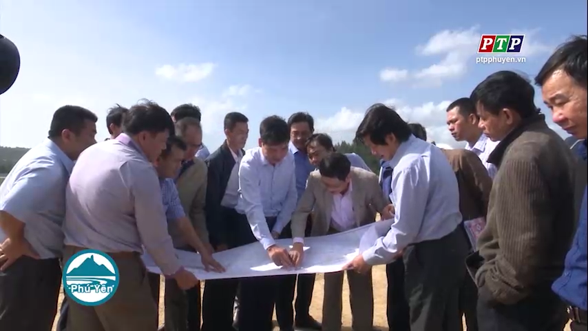 Chủ tịch UBND tỉnh Tạ Anh Tuấn làm việc lãnh đạo huyện Tuy An