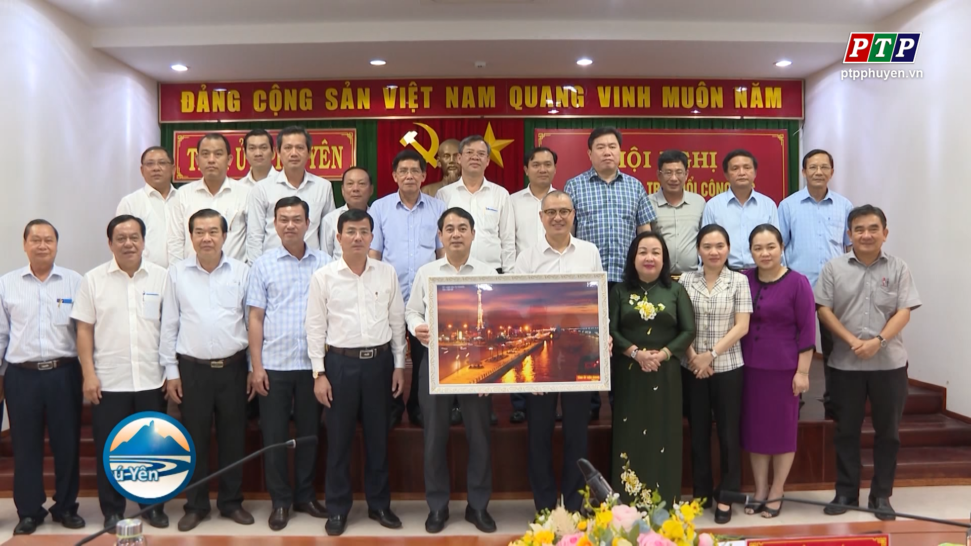 Hội nghị nghiên cứu, trao đổi công tác giữa tỉnh Phú Yên và tỉnh Hậu Giang